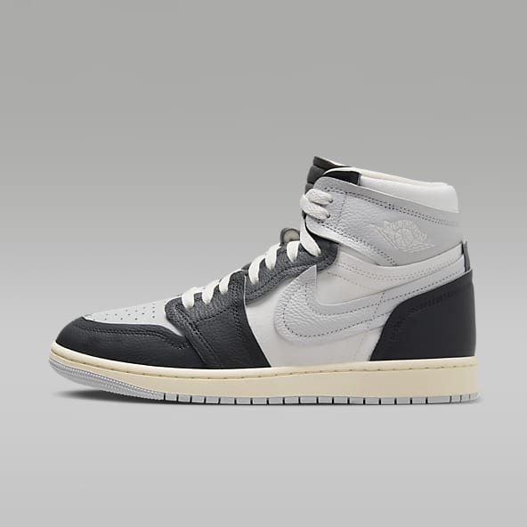 Hoge sneakers voor dames. Nike BE
